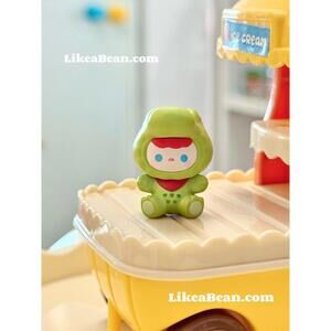 Pop Bean Pajama Party Series - Pucky